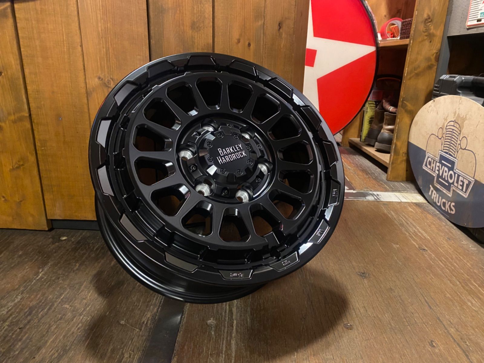 ◇新品◇16インチ×6.5J ハイエース用6穴ホイール ブラック4本 - メルカリ