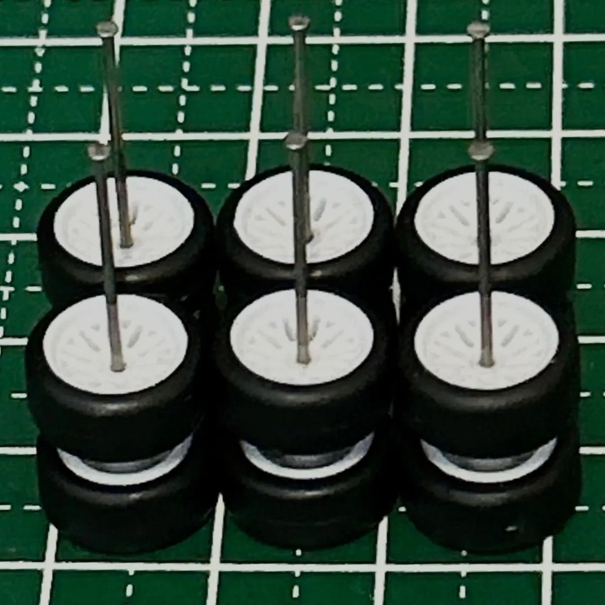 1/64 トミカ ミニカー ホイール T-2 楽天市場】トミカ ホットウィール