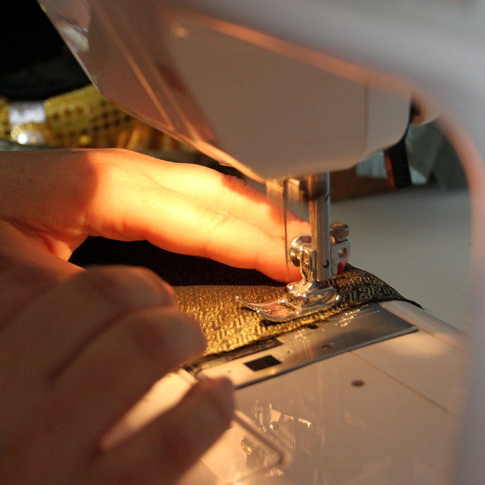  実用縫い押さえ足 家庭用ミシン 11点セットアタッチメント ミシン押さえ COOLBOTANG 耐熱ミトン その他 キッチン消耗品