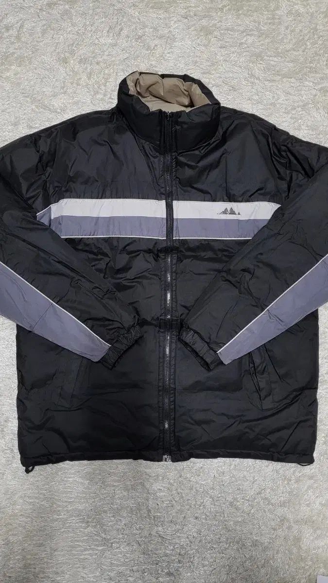 リバーシブル ダウンジャケット 1 ー 8