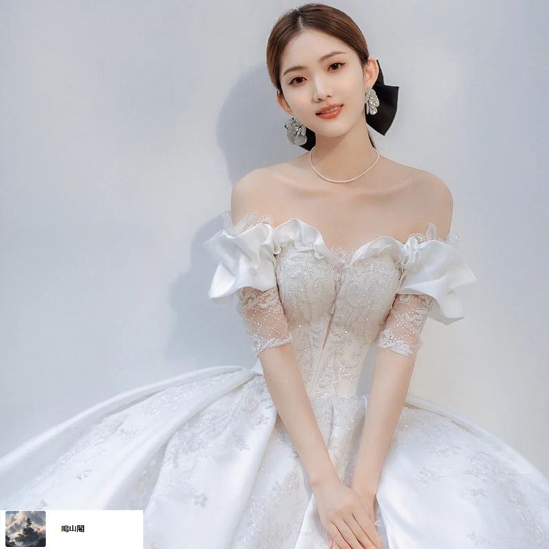 送料無料 一字肩×サテン×宮廷風 主婚 !-利用不可文字-! 豪華トレーン付き ヘップバーン風クラシック 感あふれる重工仕立て|8.12LYC680夏の新生活