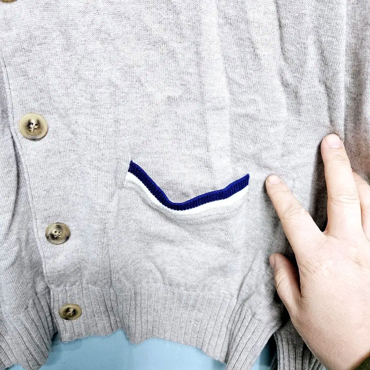 刺繍 カーディガン