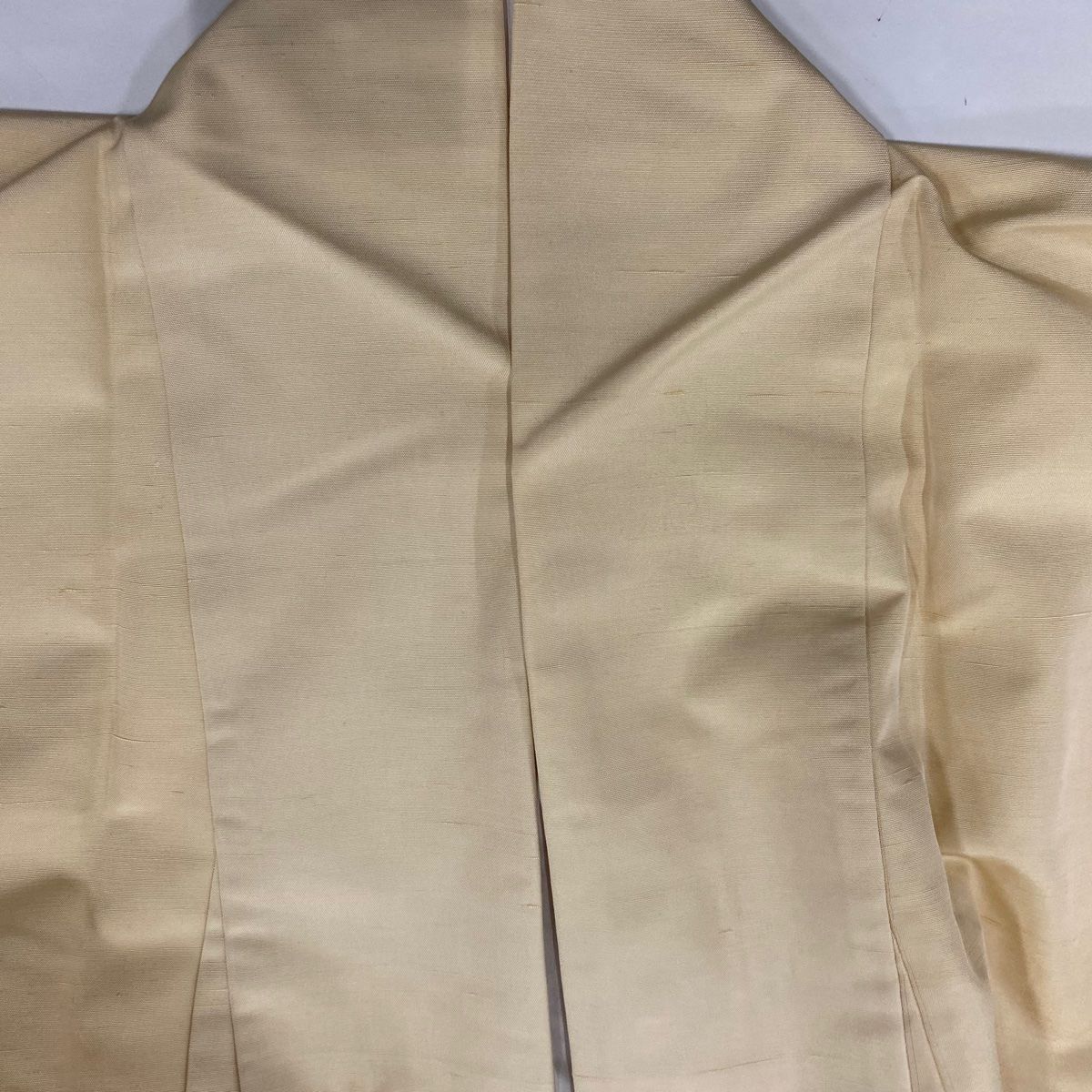 付下げ 身丈165cm 裄丈67cm M 袷 紬地 霞 縞 ベージュ 正絹 秀品  