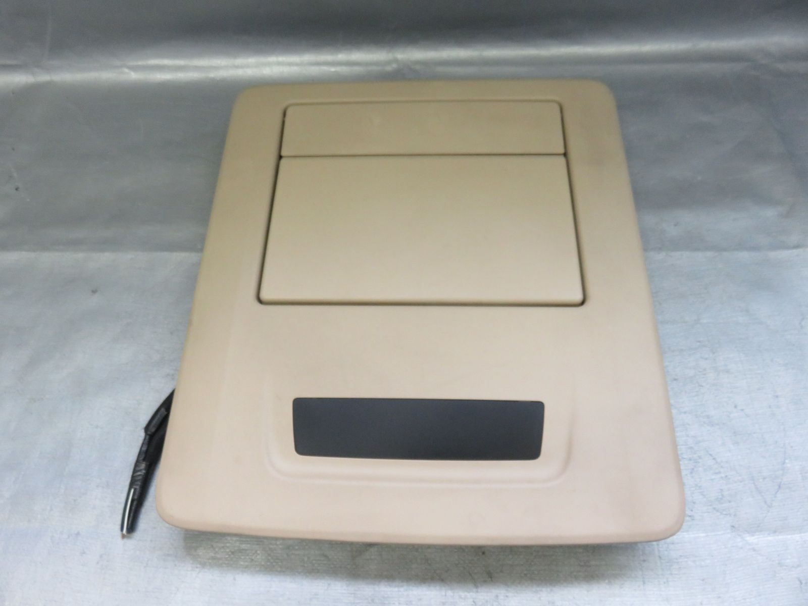 STD5603| アルファード|ヴェルファイア20系後期 ANH20W ANH25W GGH20W GGH25W リアフリップダウンモニター 86680－58130 ベージュ