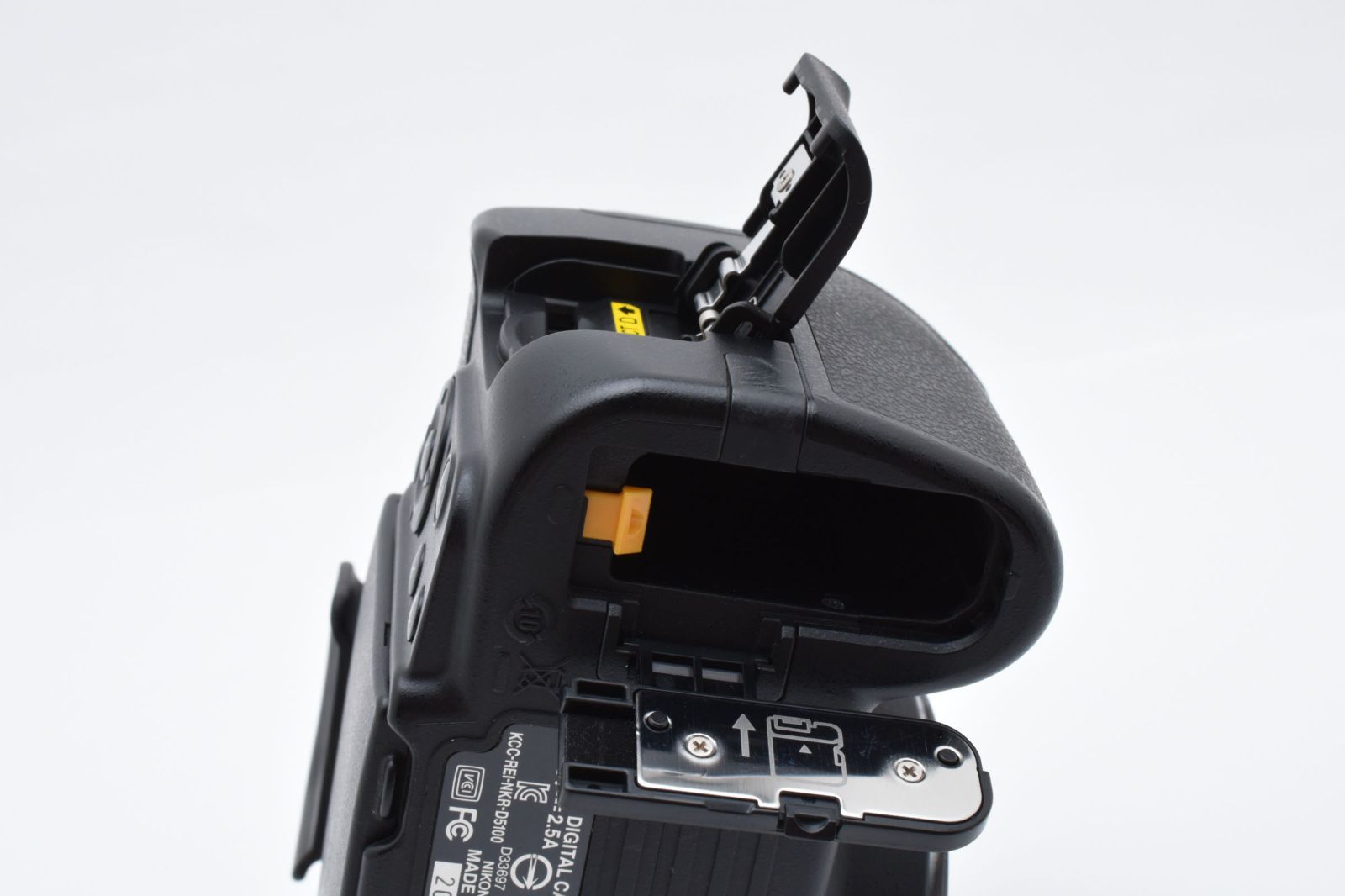 Nikon／ニコン D5100 ボディ 一眼レフカメラ シャッター回数4514