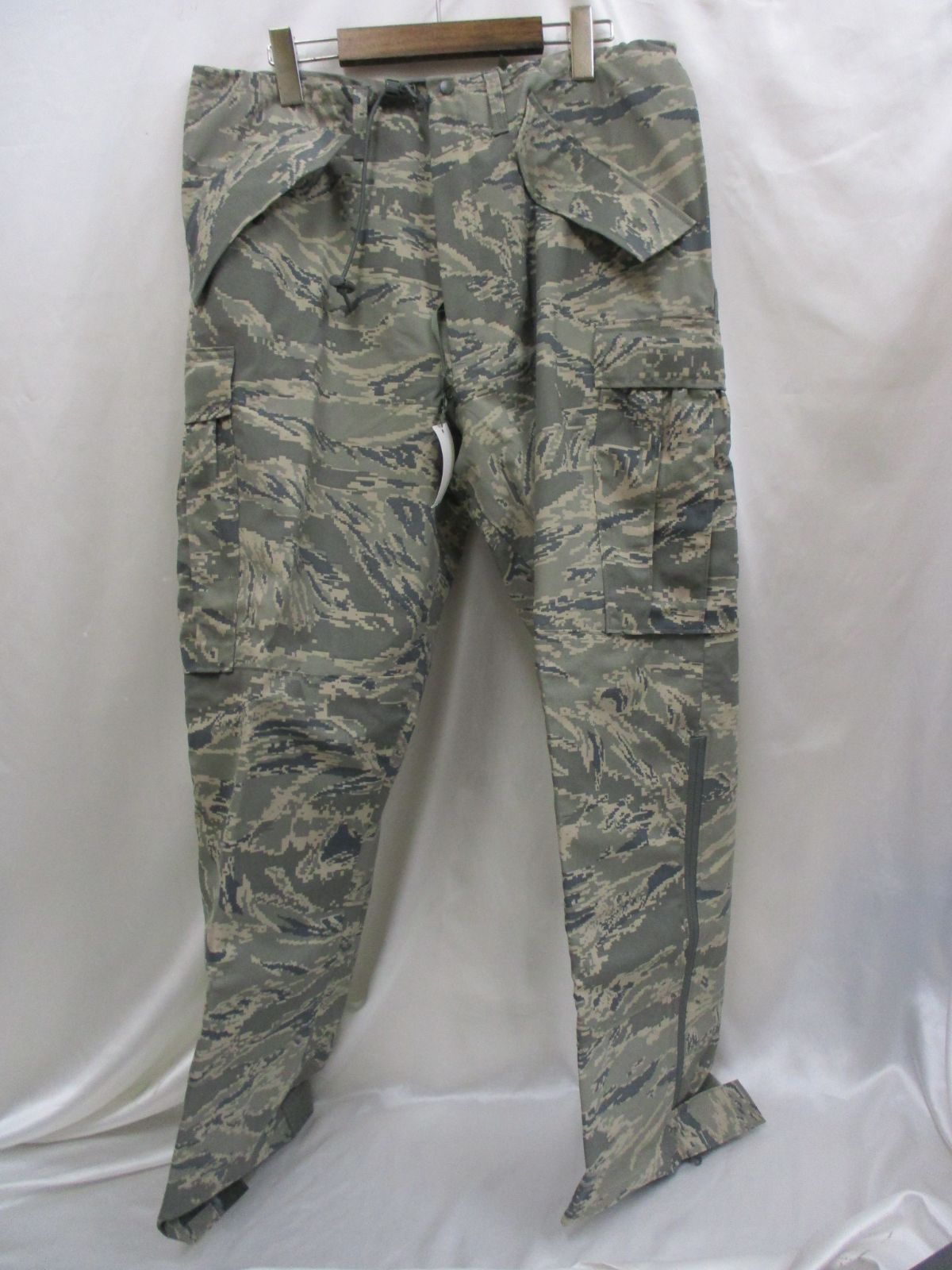 【三沢JAN3010】MR 米軍放出品 防水 撥水 パンツ GORE-SEAM ゴアテックス ズボン レインパンツ 迷彩 米軍 カモフラージュ ミディアム レギュラー  8415-01-547-3010 SPM1C1-09-D-0035 100% ナイロン