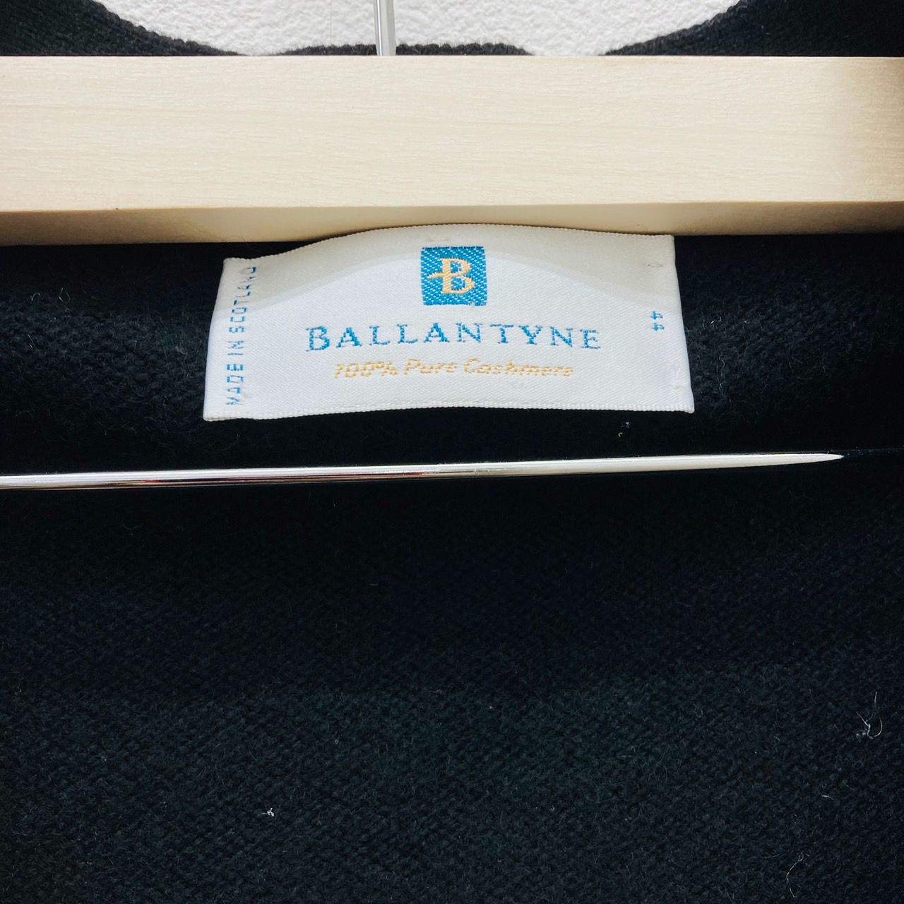 バランタイン　BALLANTYNE  カシミヤ100％手袋 BALLANTYNE バランタイン カシミア100％ ベスト ブラック 44