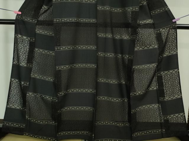 平和屋着物○本場結城紬 重要無形文化財 100亀甲 飛び亀甲柄 風景文