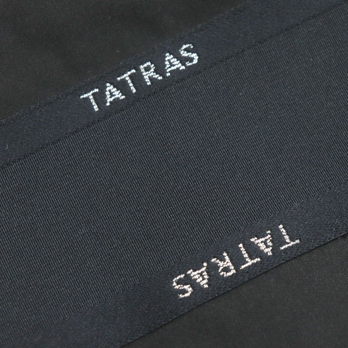 未使用品▽定価37400円 22SS TATRAS タトラス MTAT22S5097-S POMELO