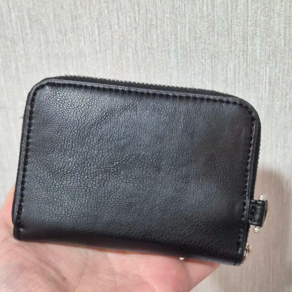 MSCHF(ミスチーフ) ロンバス ウォレット ブラック ハウスグローブ 