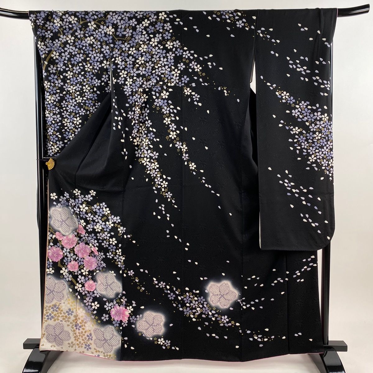 振袖 身丈165cm 裄丈69cm L 袷 桂由美 落款 桜 花びら 刺繍 絞り 黒 正絹