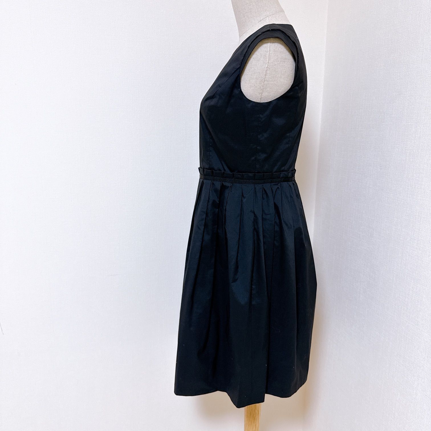 M-PREMIER エムプルミエ ワンピース ひざ丈 ノースリーブ フレア