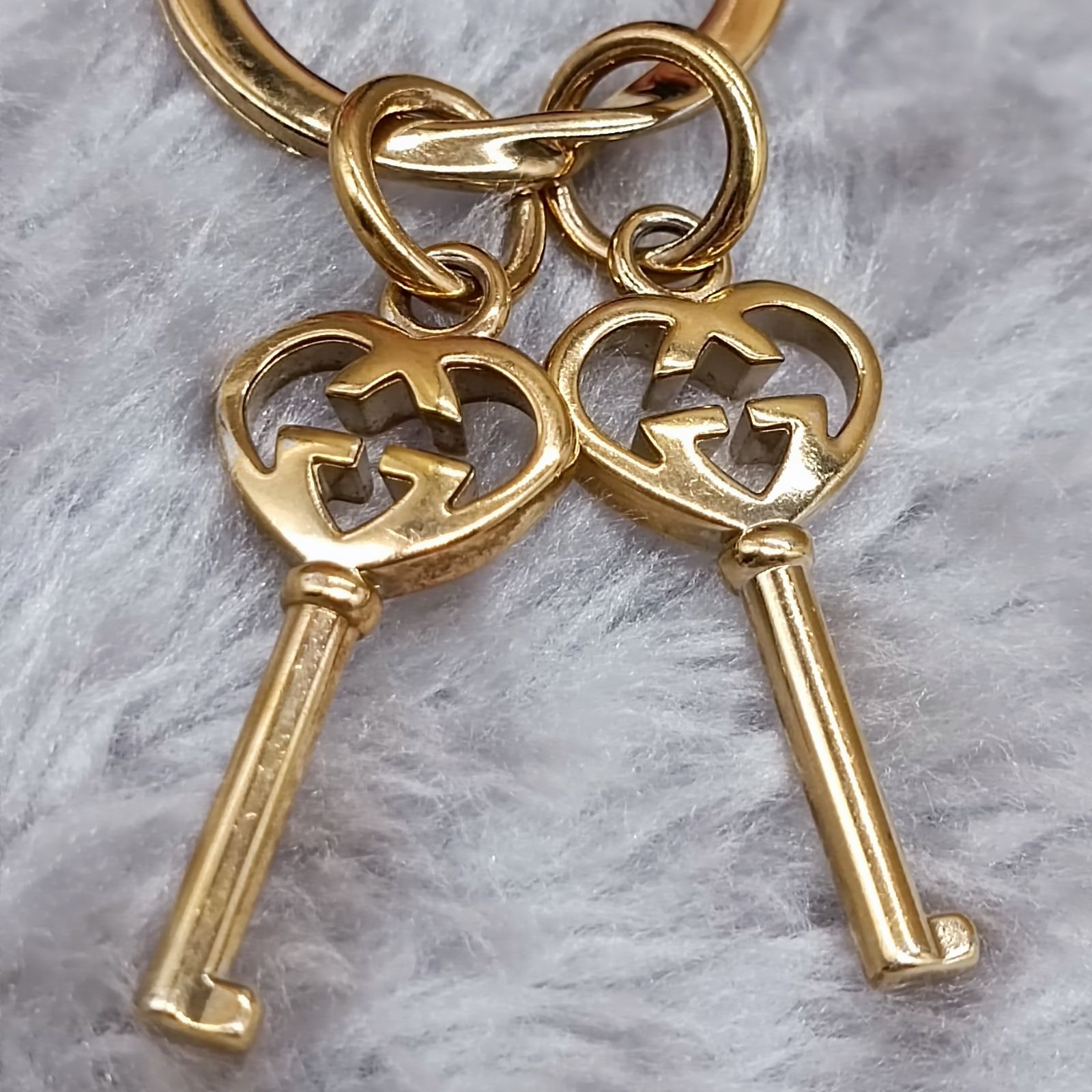 GUCCI 》 グッチ キーホルダー 309778-J160G-8053 GGラブリー GGハート