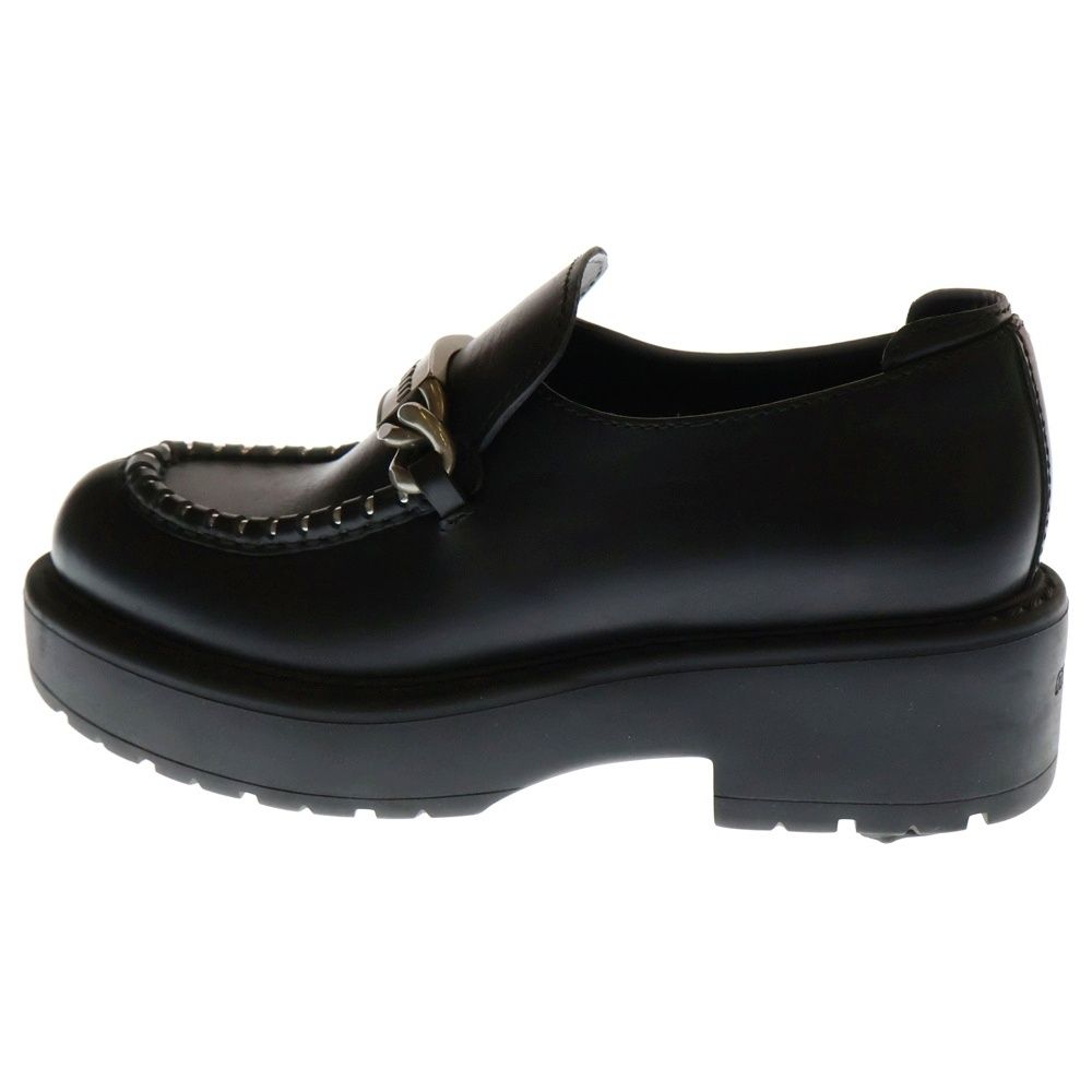 ミュウミュウ/関税送料込み チェーンロゴプレート ローファー miumiu (ミュウミュウ) ロゴプレート チェーン 厚底ローカット