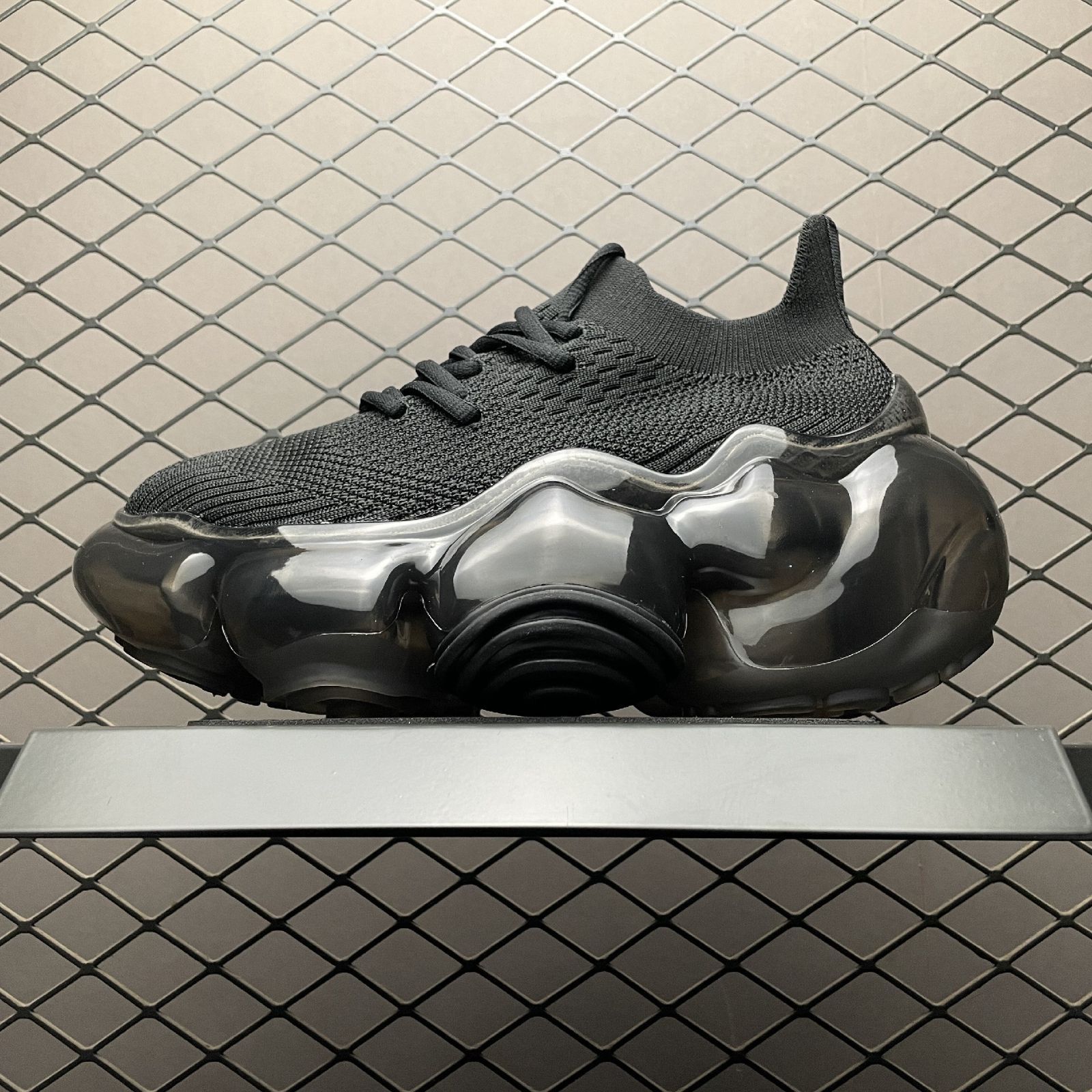 grounds スニーカー　BLACK GRAY / BLACK 24cm grounds(グラウンズ)の通販 - Seltie セルティ