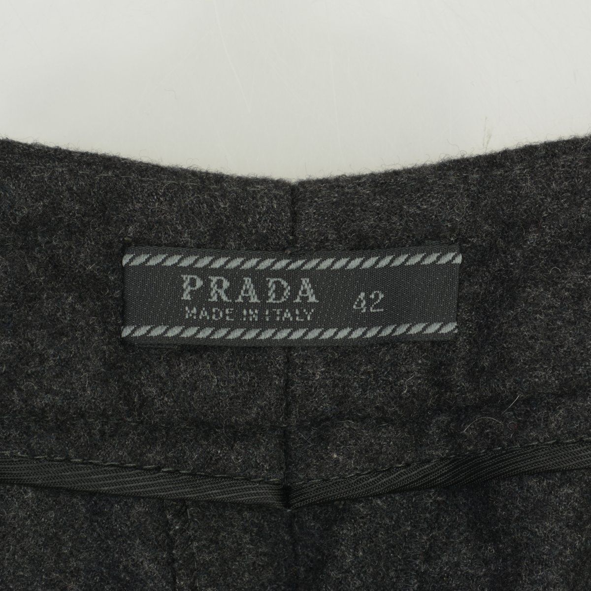 PRADA】OLD archive イタリア製 ワイドトラウザーウールパンツ - メルカリ 