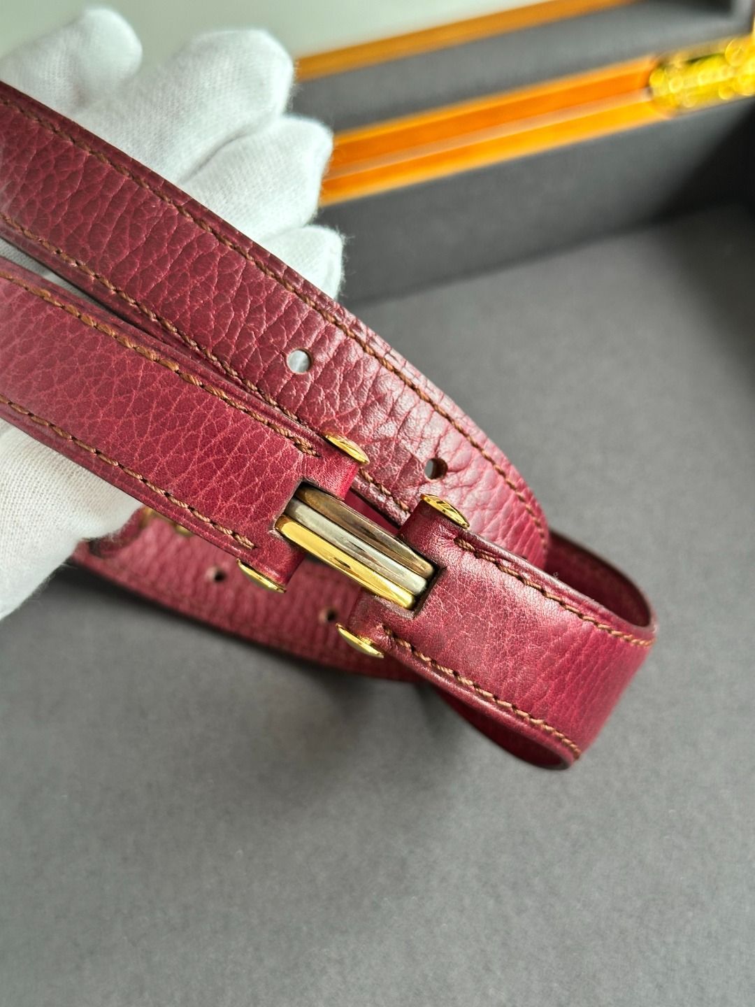 美品　リペア済 カルティエ マスト ビンテージ レザー 赤ベルト金属バックル Cartier カルティエ マストコレクション レザー 型押し 赤