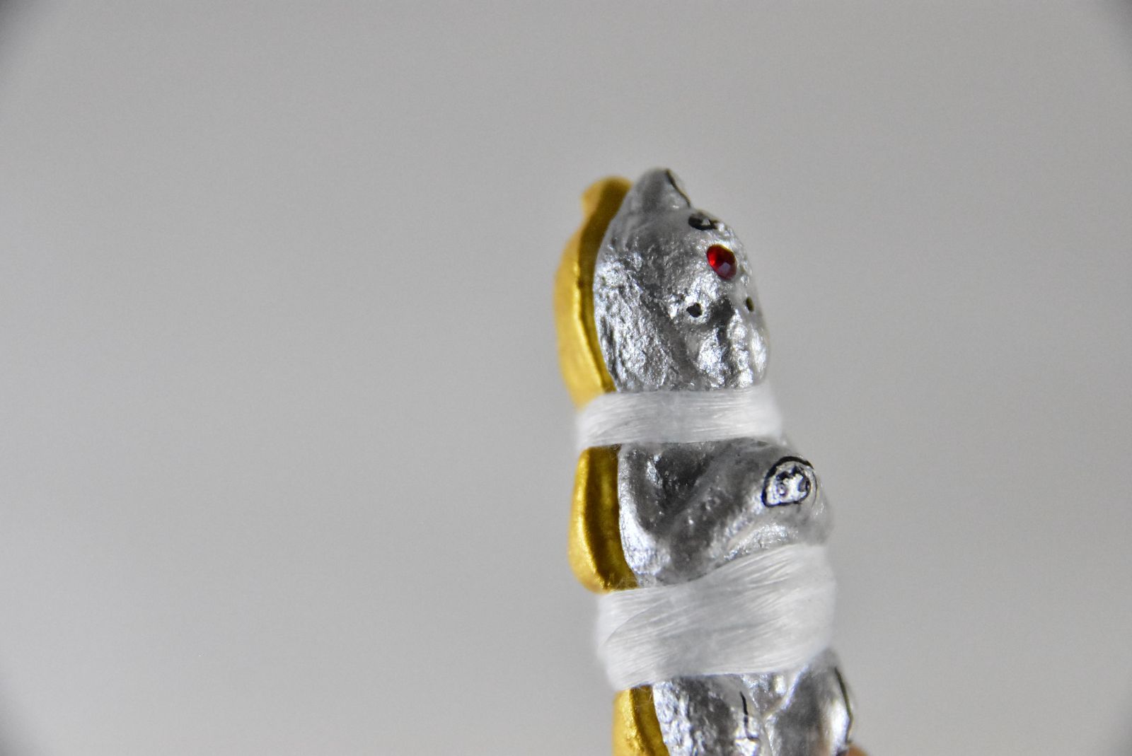 タイ呪物 呪符 金銀のクマントーン ルッククロック 金運・開運・商売