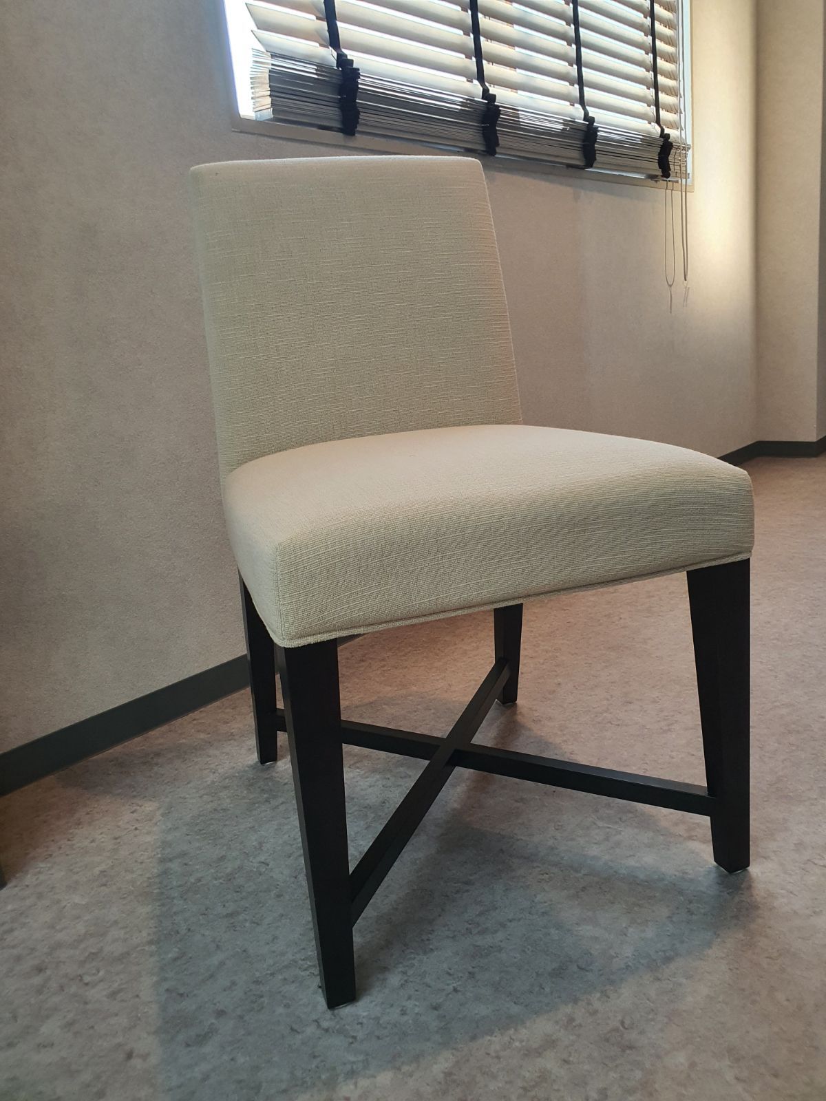 オリジナルダイニングチェア ファブリック×ウッド