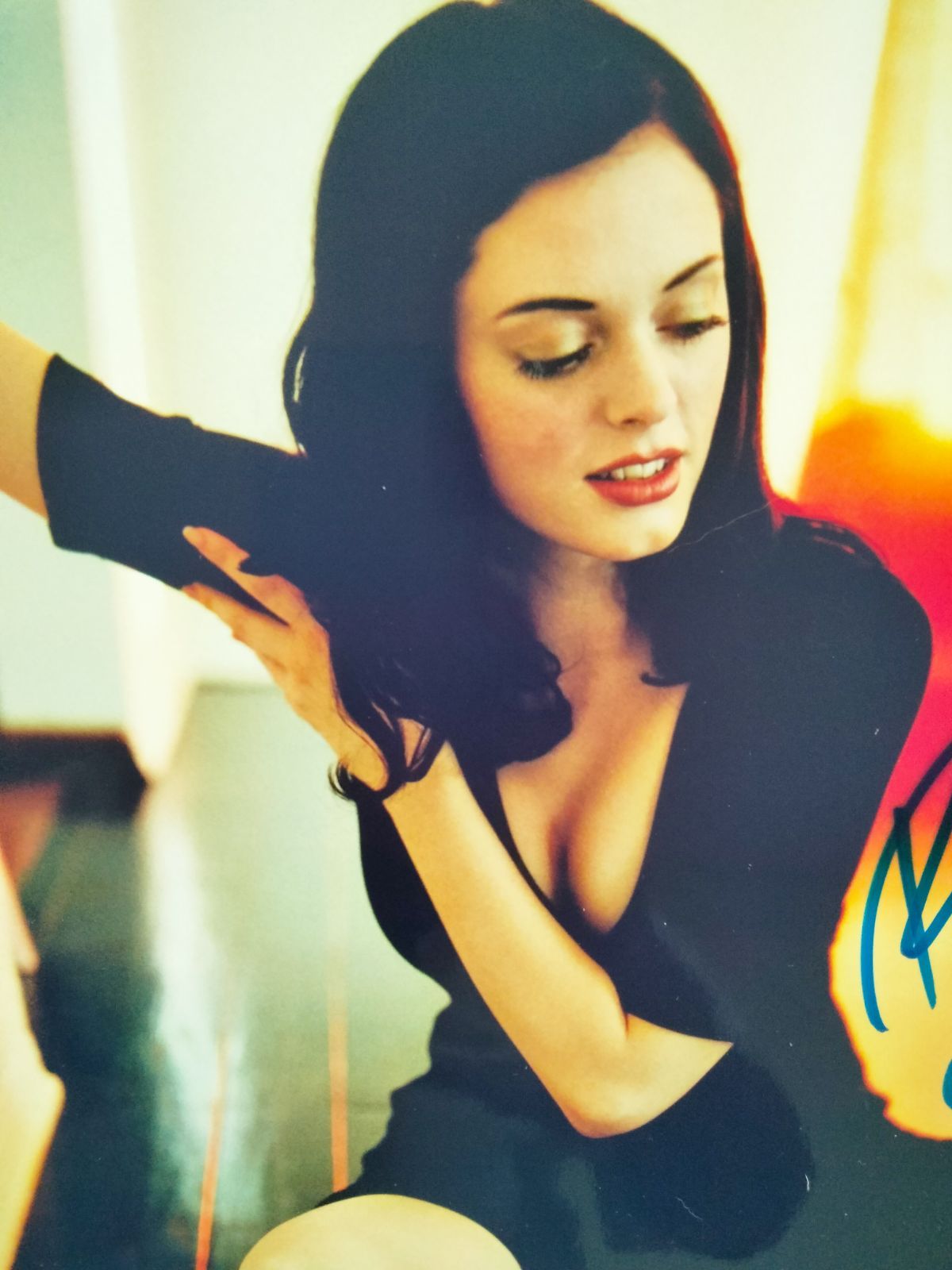 ローズ・マッゴーワン直筆サイン入り超大型写真…Rose McGowan…スクリーム