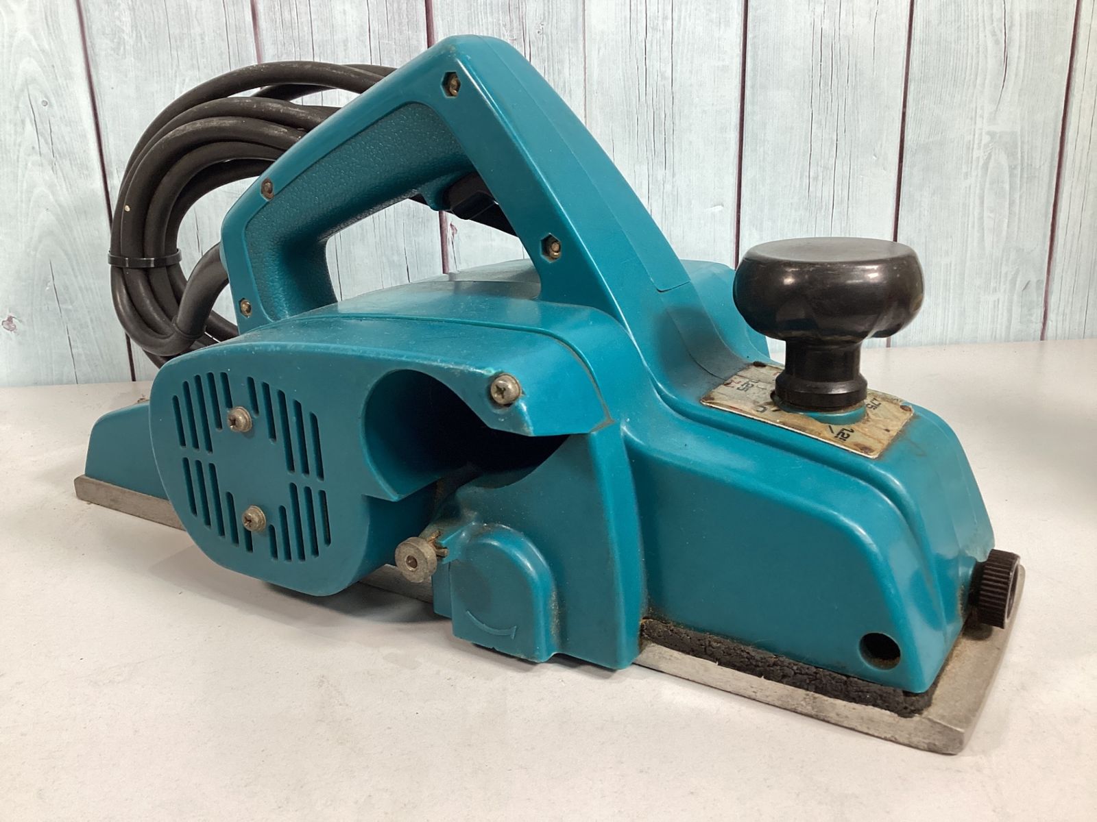 ☆マキタ(makita) 電気カンナ 1911B