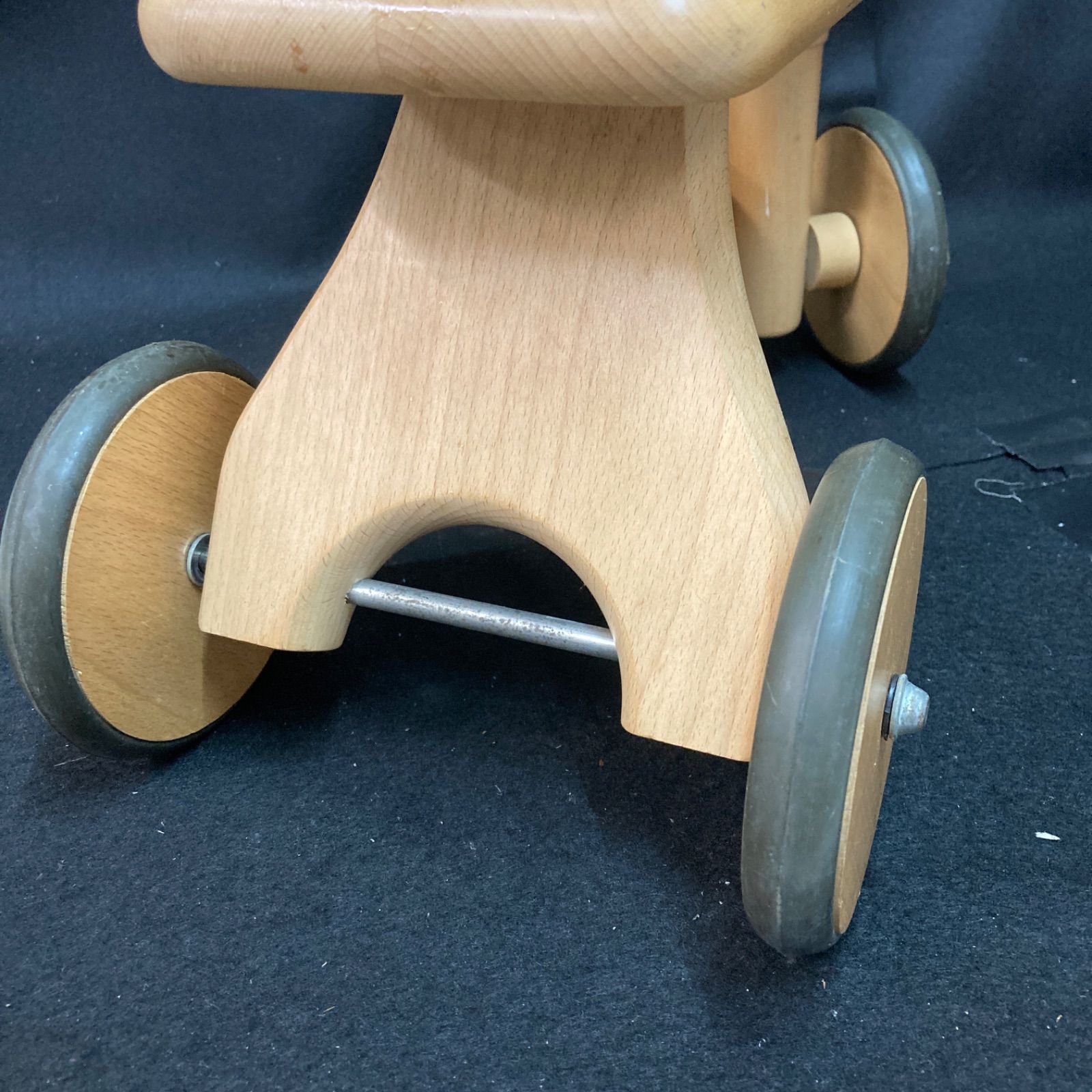 ボーネルンド　木製三輪車 幼児向け 1歳から屋内で使える！ボーネルンドのおしゃれな木製室内三輪車