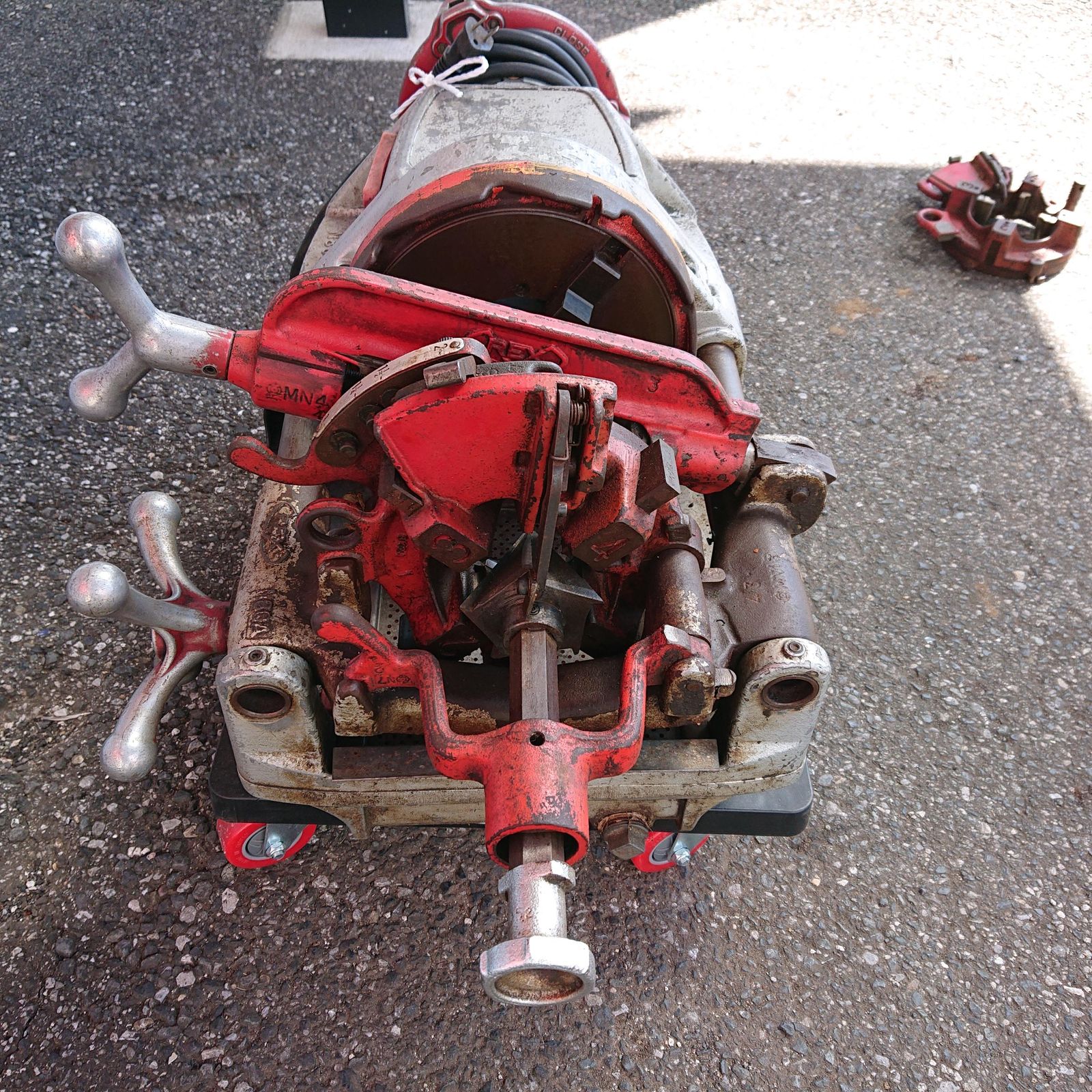 ダイヘッド付き 1557