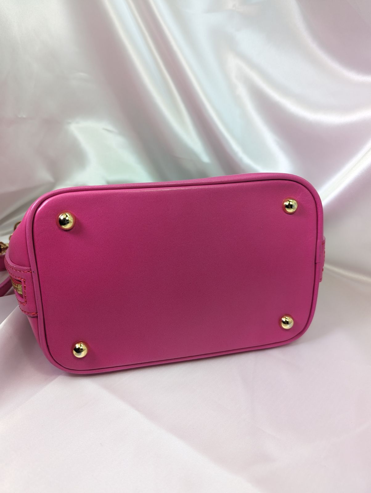 新品未使用 【ネット決済・配送可】サマンサタバサ 巾着型ショルダー