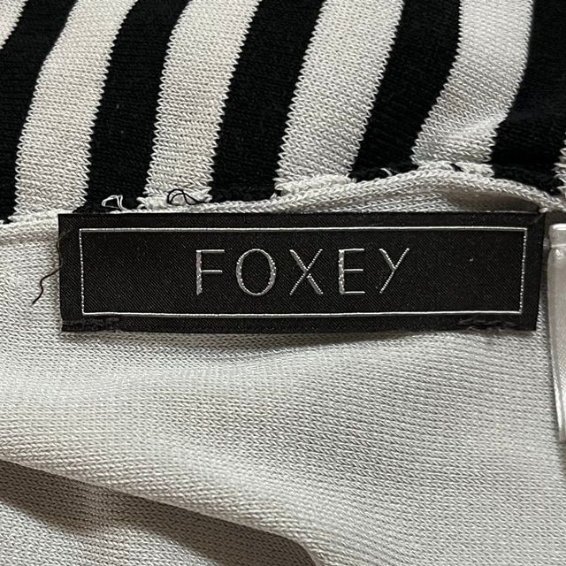 FOXEY(フォクシー) 長袖カットソー サイズ38 M レディース美品 - ライトグレー×黒 クルーネック/ボーダー