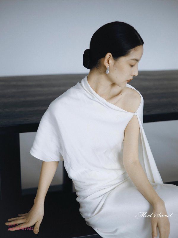 ウェディングドレス ロングドレス スレンダーライン ワンショルダー アシンメト二次会 結婚式 ブライダル 花嫁 前撮り サテン ウエディングドレス pai5a495561