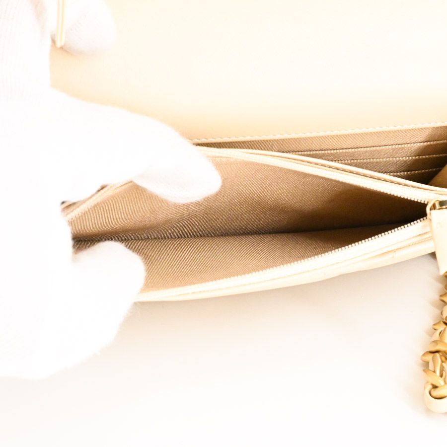 シャネル19チェーンウォレット AP0957