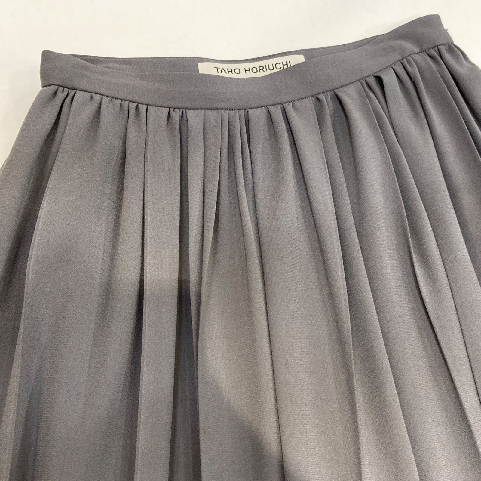 TAROHORIUCHI タロウホリウチ スカート シンプル 無地 プリーツ  