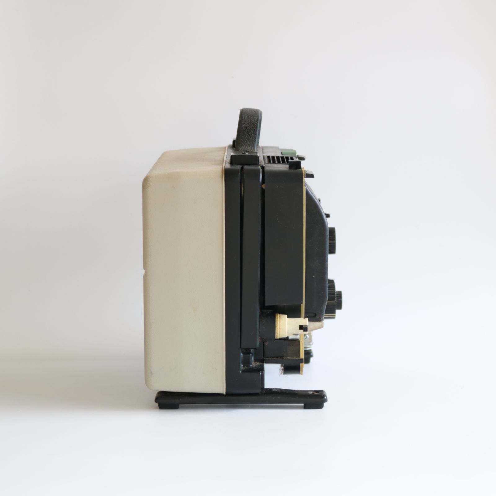 ELMO VP-A DUAL-FILMATIC 8ミリ 映写機 幅24.5㎝ 高さ21㎝ 奥行