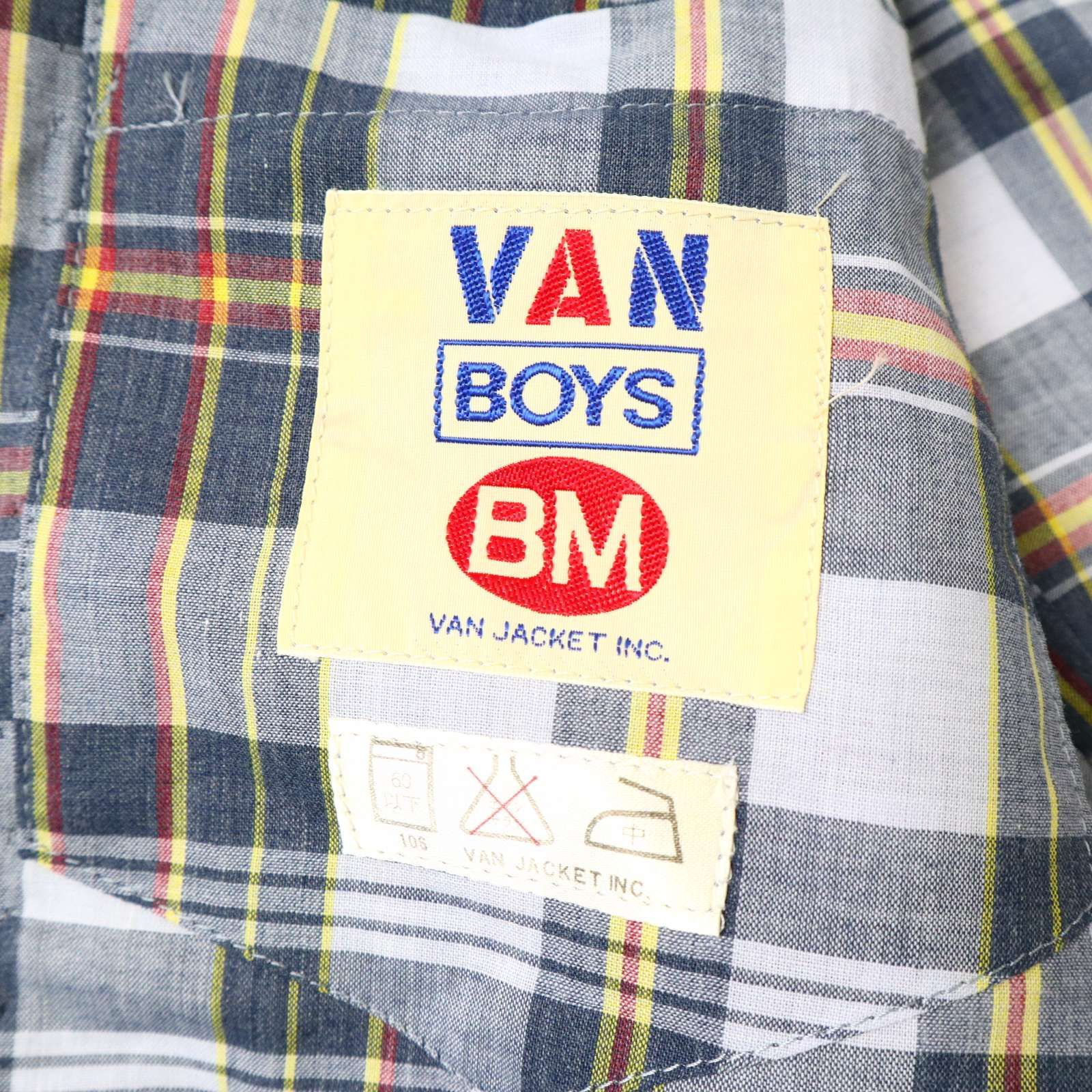 VAN マドラスチェック柄 　テーラードジャケット　春夏用　L 美品　最終値下‼︎ VAN マドラスチェック柄 テーラードジャケット 春夏用 L 美品