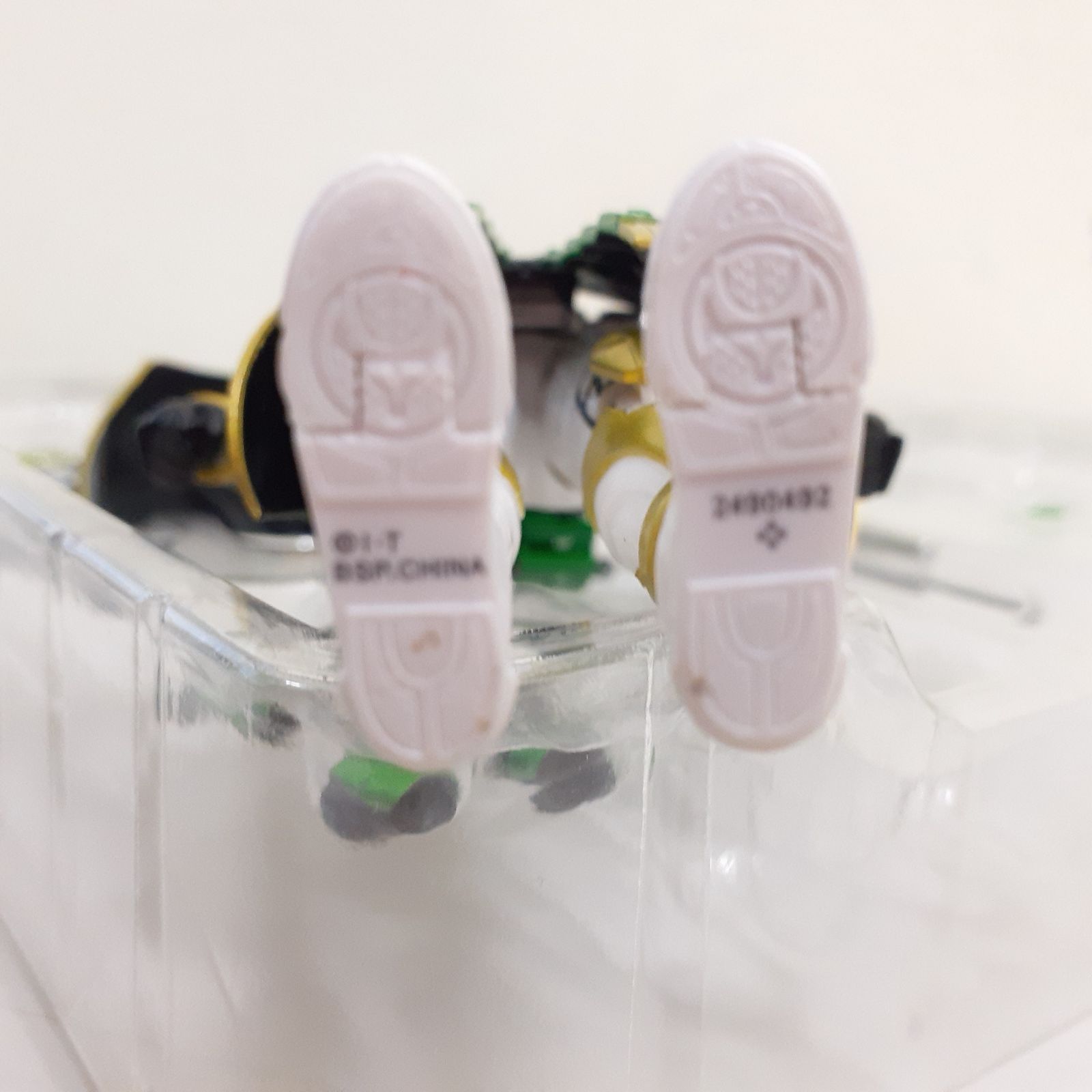 三沢店44-10-0809】S.H.Figuarts 仮面ライダー斬月 カチドキアームズ