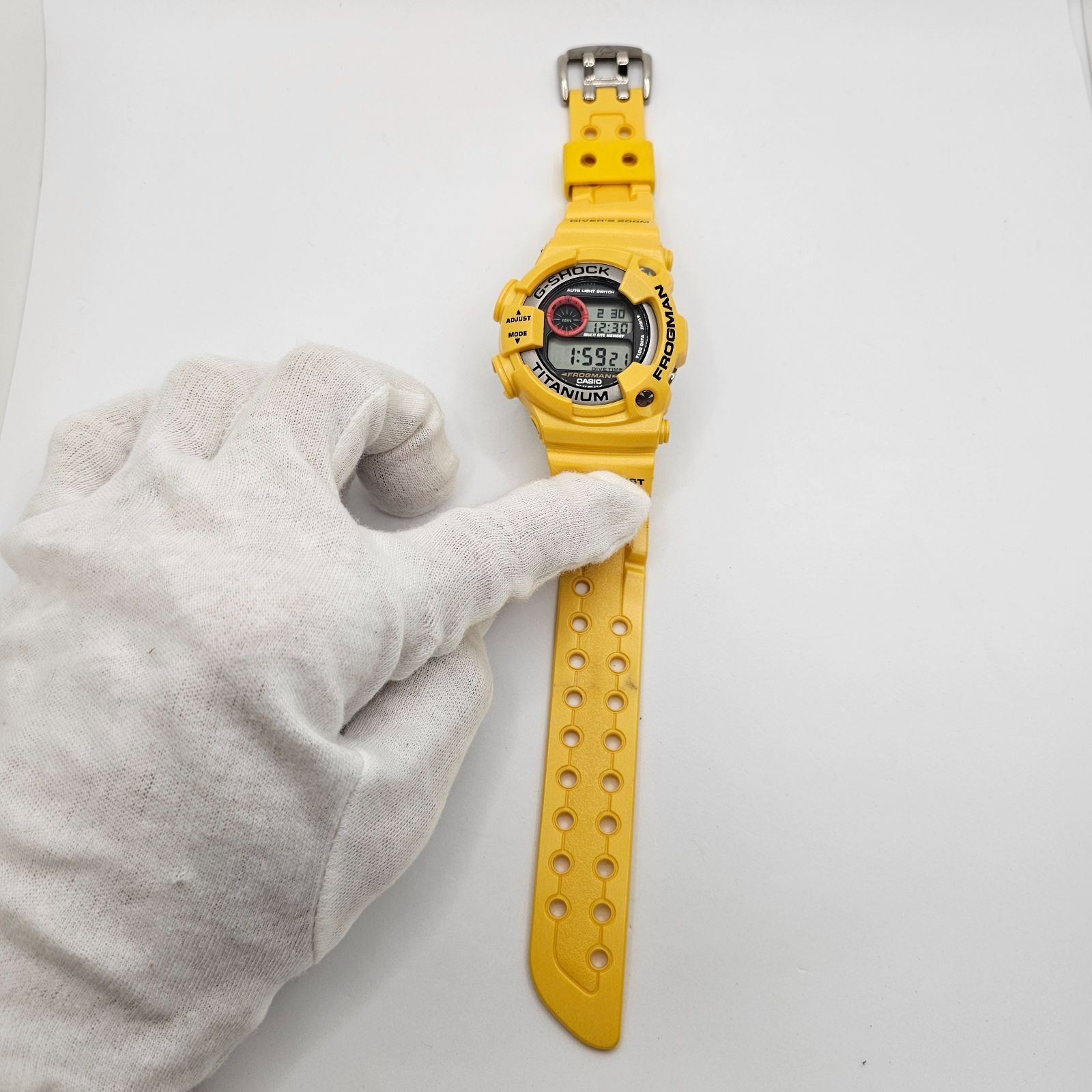 【希少】G-SHOCK FROGMAN DW-9900 イエロー フロッグマン DW-9900GF-9 3代目 フロッグマン イエローメタリック – G-BRIDGES