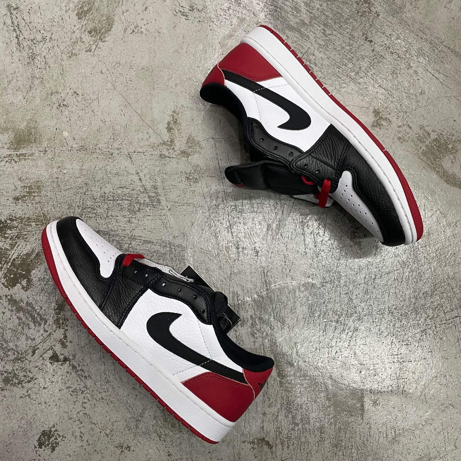 新品 国内正規 Nike Air Jordan 1 Retro Low OG Black Toe つま黒