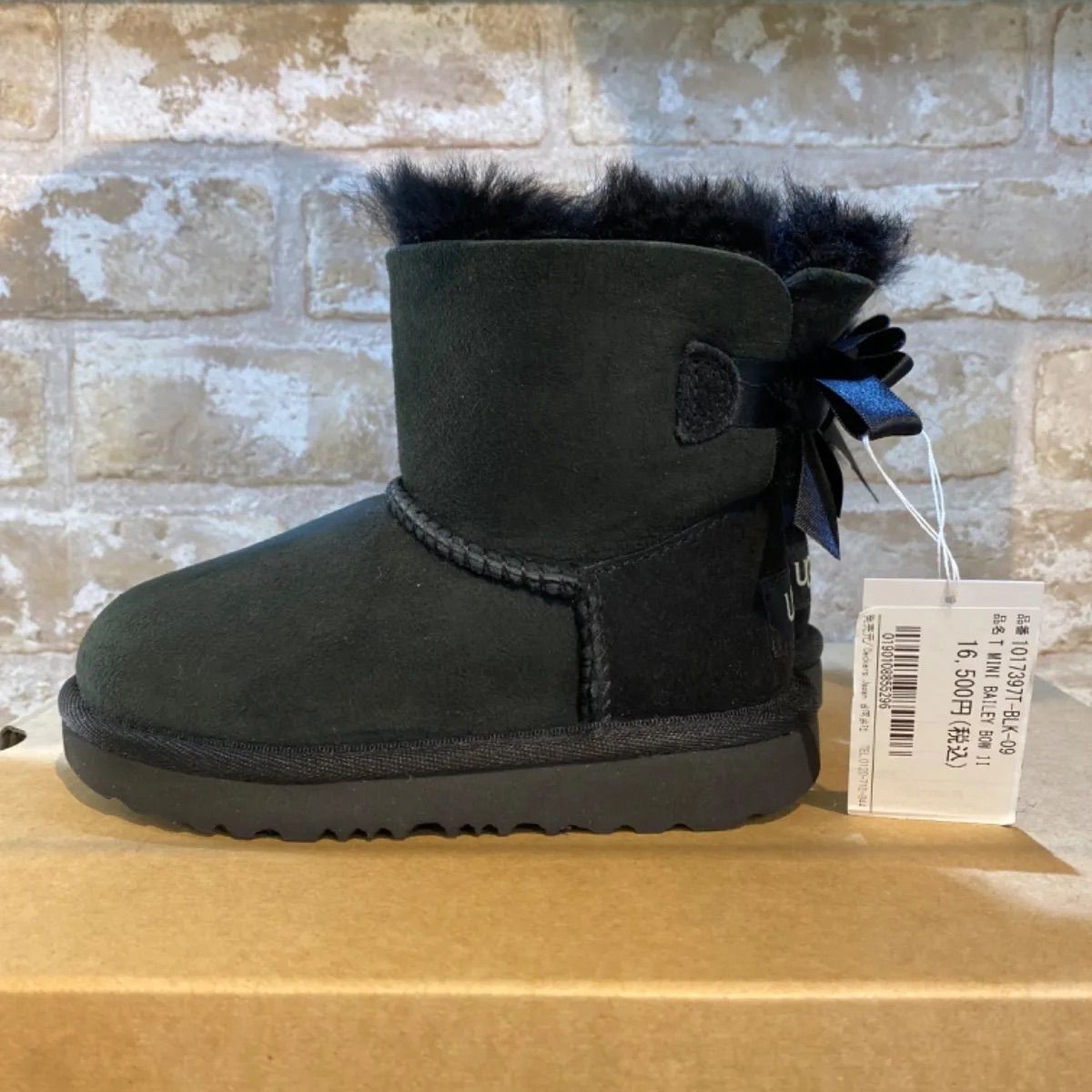 UGG kids ムートンブーツ BLACK www.ch4x4.com