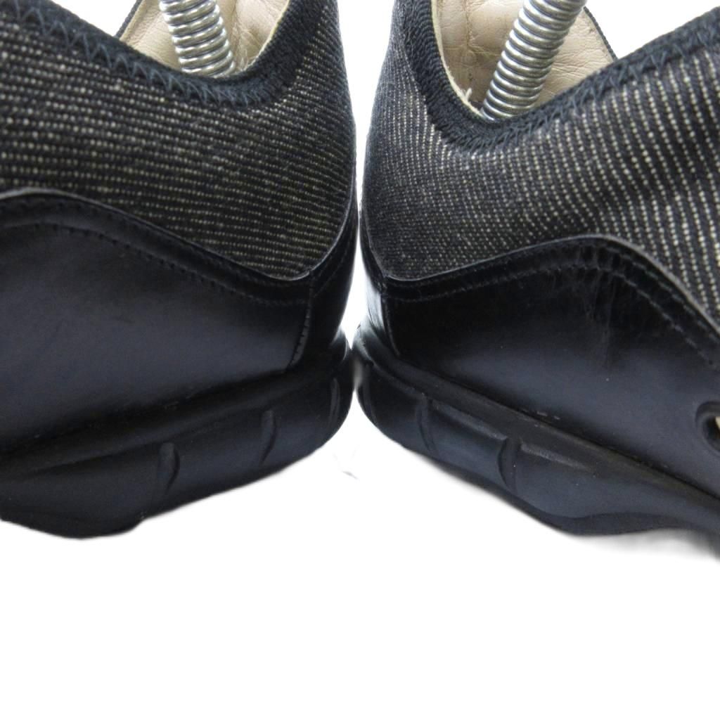 スクエアトゥ スニーカー