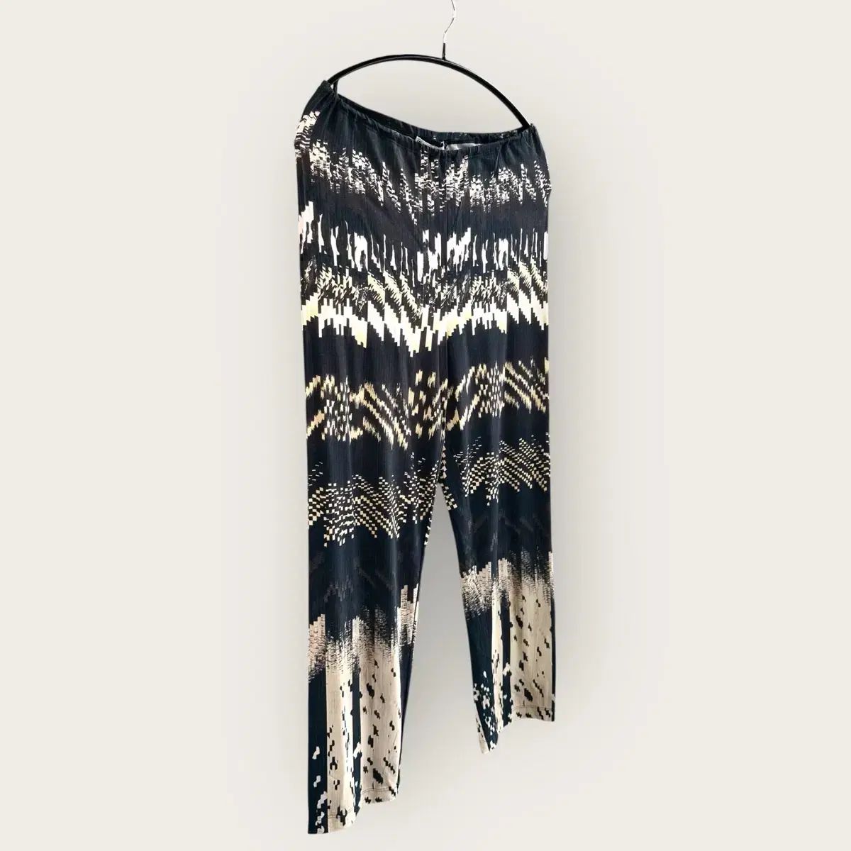3 ISSEY MIYAKE イッセイミヤケ パターン プリーツ パンツ
