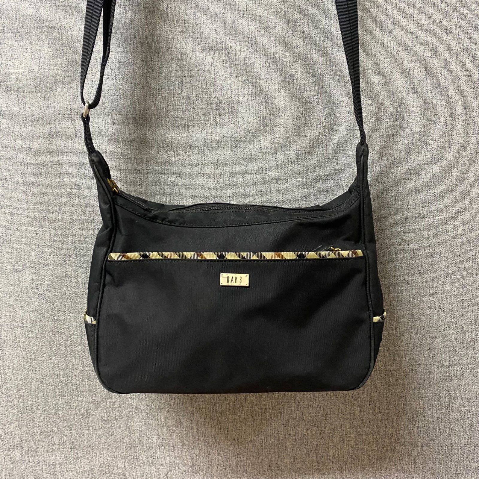 DAKS ショルダーバック DAISYレザーショルダーバッグ｜DAKS