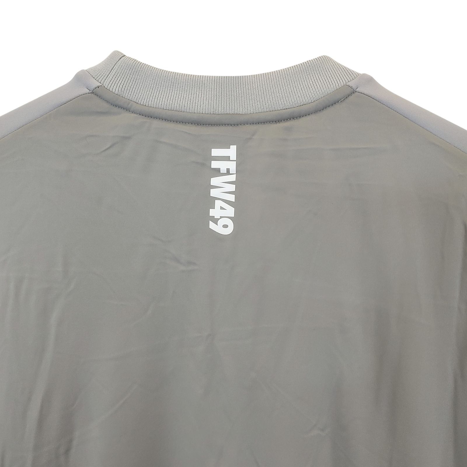 2025新作品質保証。 TFW49 ティーエフダブリュー ゴルフ 22AW HYBRID OCTA P O 長袖 スウェット スニード T042220012 M ライトグレー メンズ セール実施中。