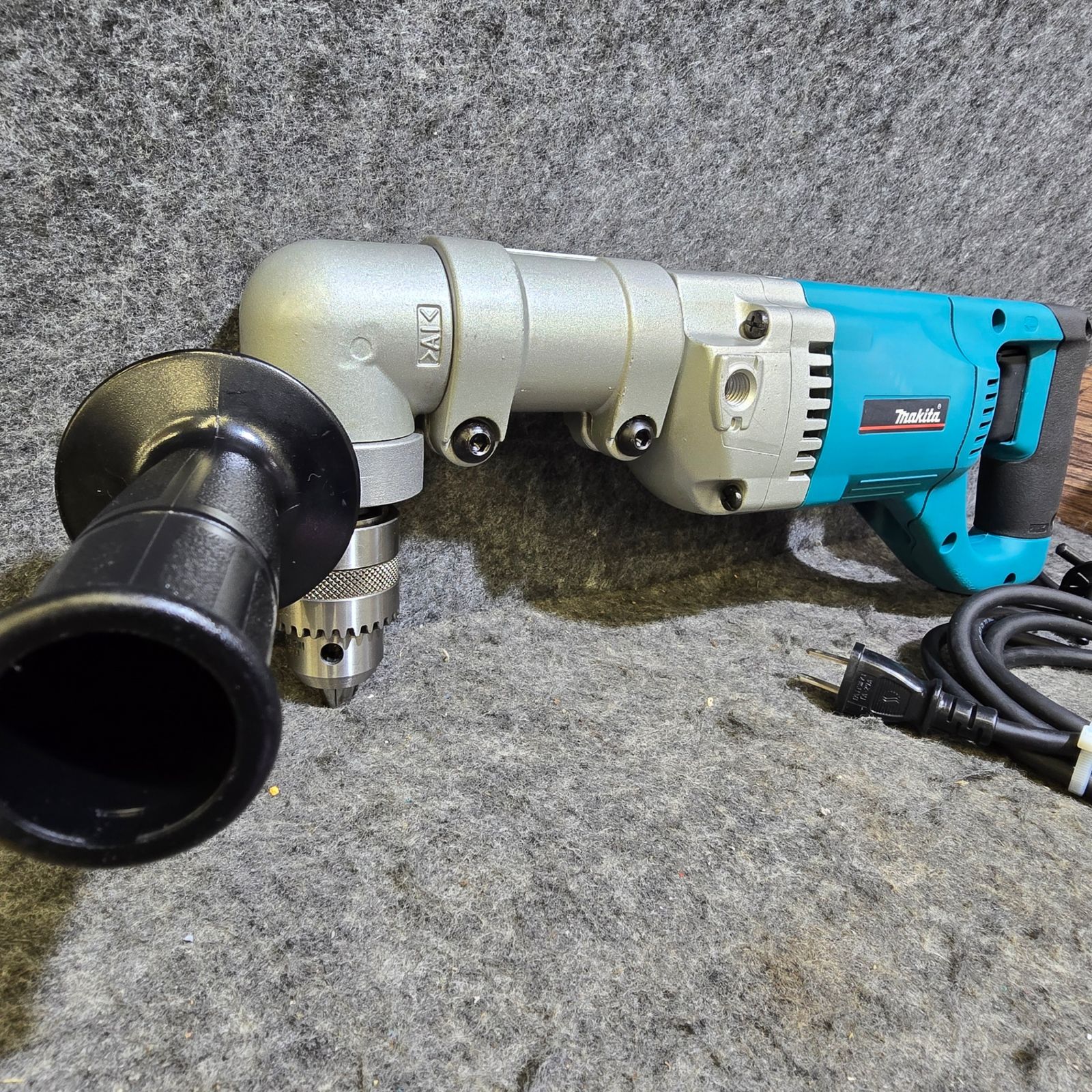 マキタ makita コーナー アングル ドリル DA4000LR 桶川店