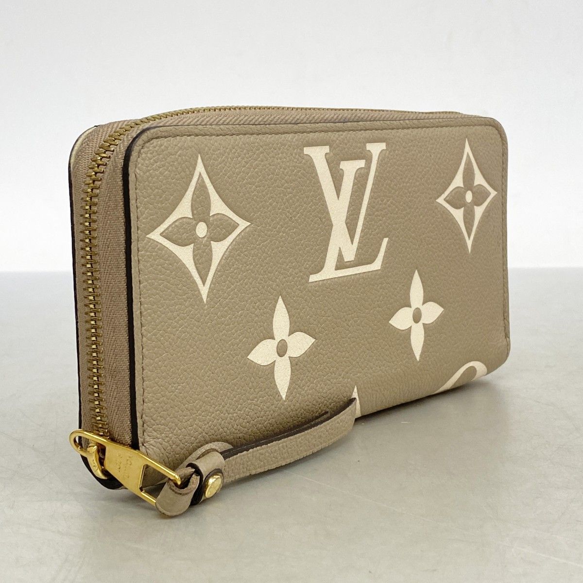 ルイヴィトン ダミエ アズール 長財布 ジッピーウォレット ホワイト