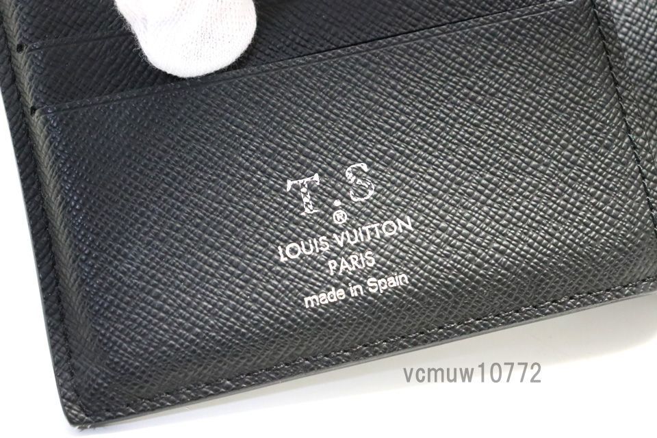 VUITTON