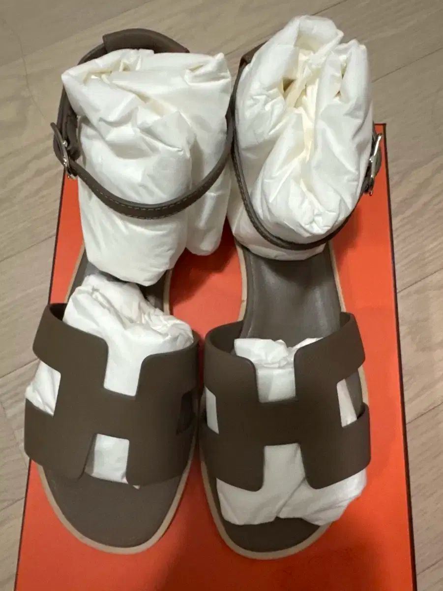 HERMES エルメス サントリーニ サンダル