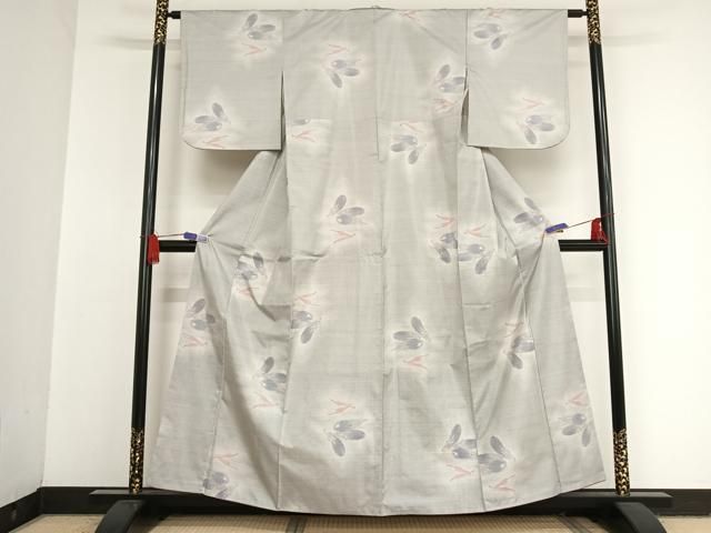 平和屋着物●本場大島紬　白大島　９マルキ　成り物　茄子　唐辛子　正絹　逸品　AAAU0036np 平和屋着物○本場大島紬 白大島 9マルキ 成り物 茄子 唐辛子 正絹