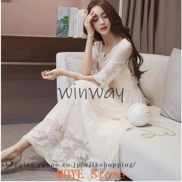 VALENTINOベビーレースワンピース38 スタッズ VALENTINOベビーレースワンピース38 スタッズ