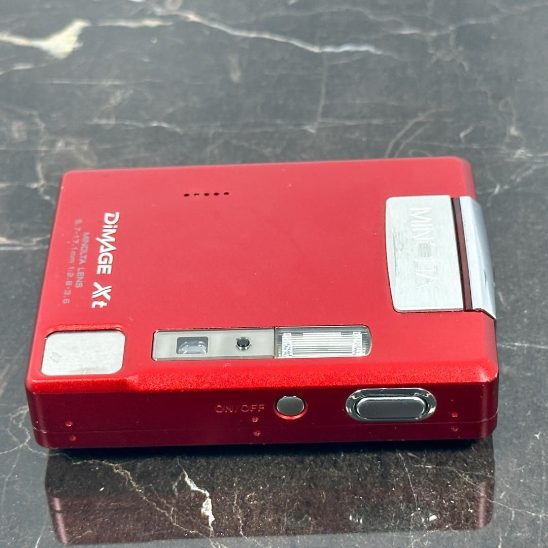 MINOLTA DiMAGE Xt レッド