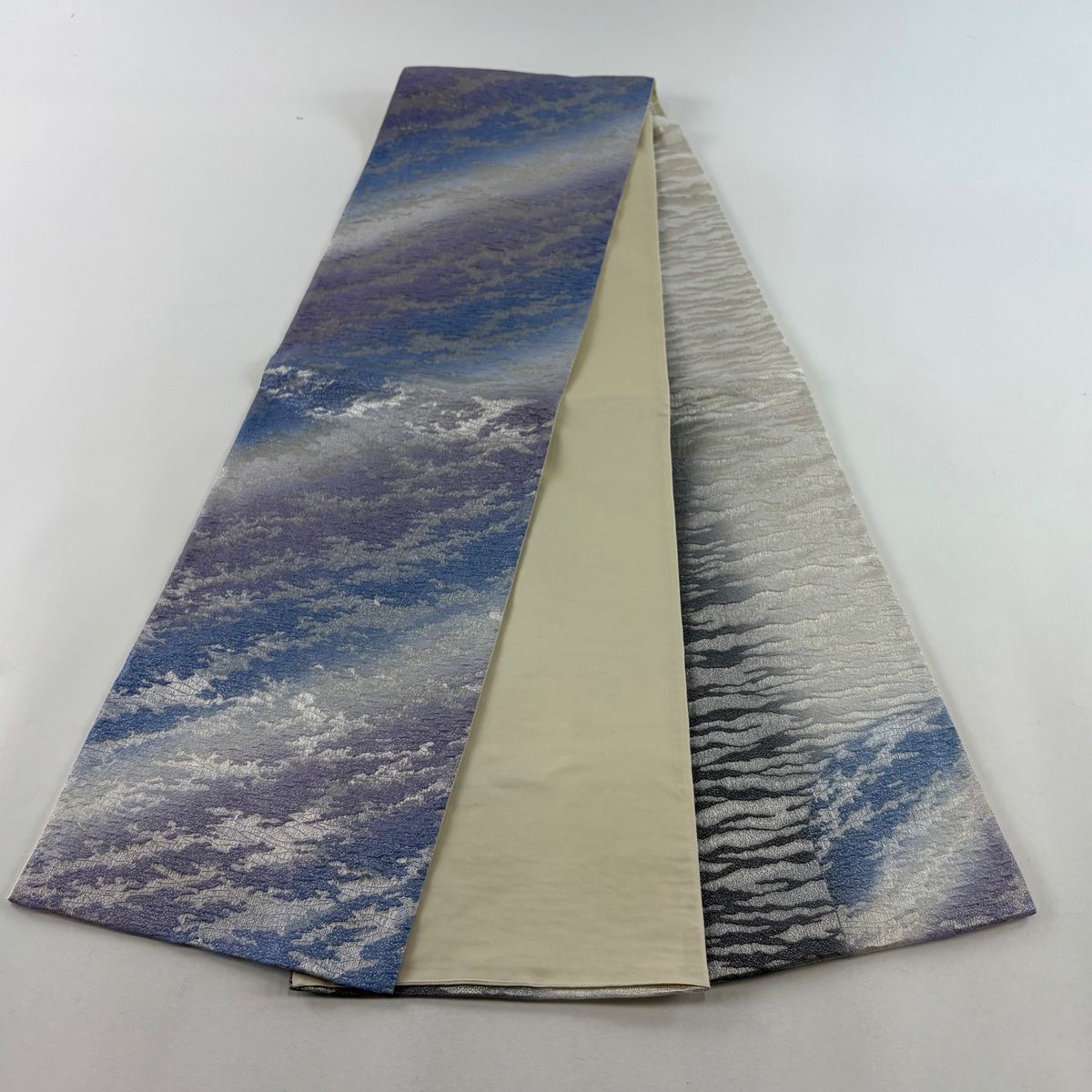 袋帯 美品 秀品 手先二通り 霞 箔 銀糸 青紫 全通 正絹 【中古